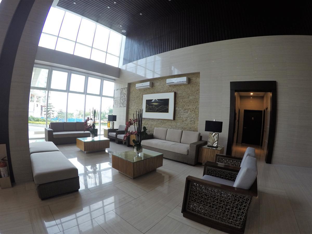 Wind Residence Condo - Tagaytay By Jaderooms 따가이따이 외부 사진